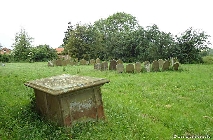 North_west_part_of_the_churchyard028