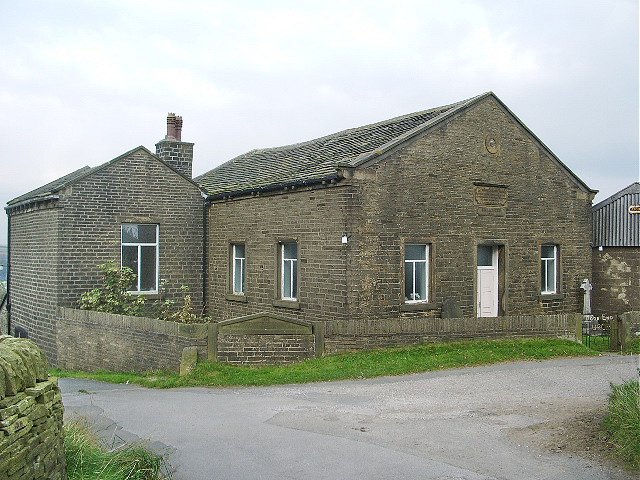The United Reformed Church, Moor End