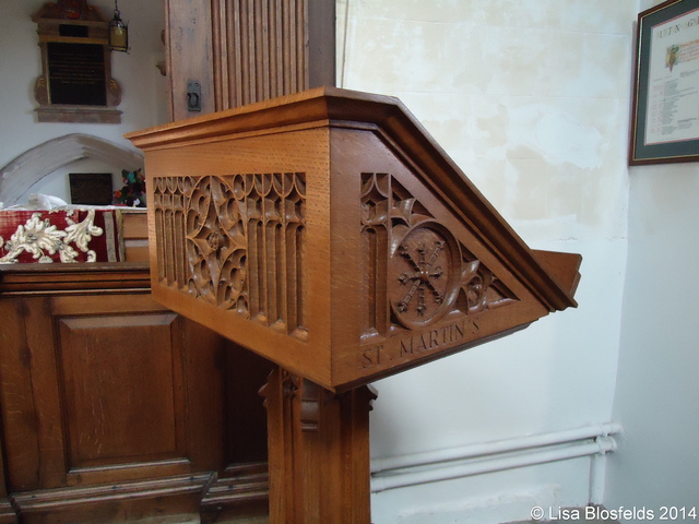 Top_of_the_lectern088
