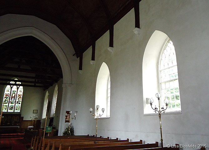 South_wall_of_the_chancel097
