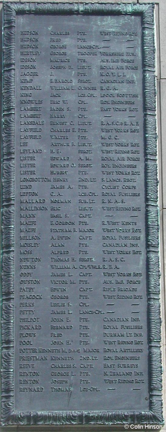 The World War I Memorial at Ilkley.