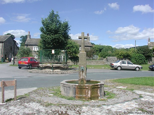 The World wars I and II memorial at Langcliffe