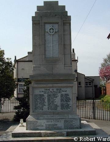 The 1914-18 and 1939-1945 War Memorial Rawcliffe.