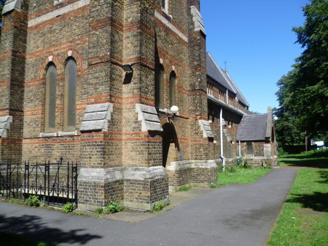 Holy Saviour Church, Croydon