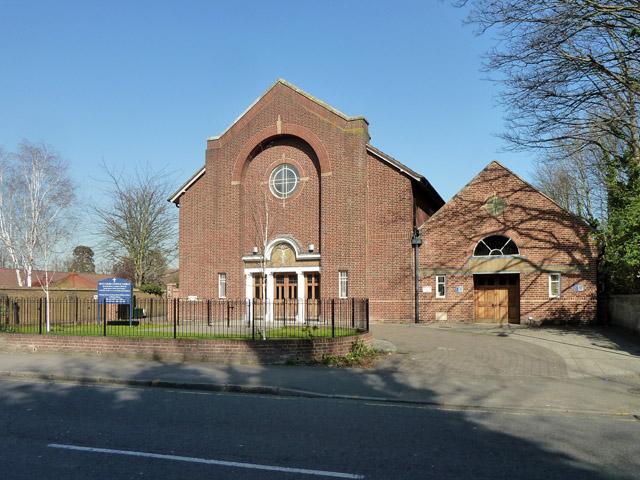 Holy Cross Roman Catholic Church, Carshalton